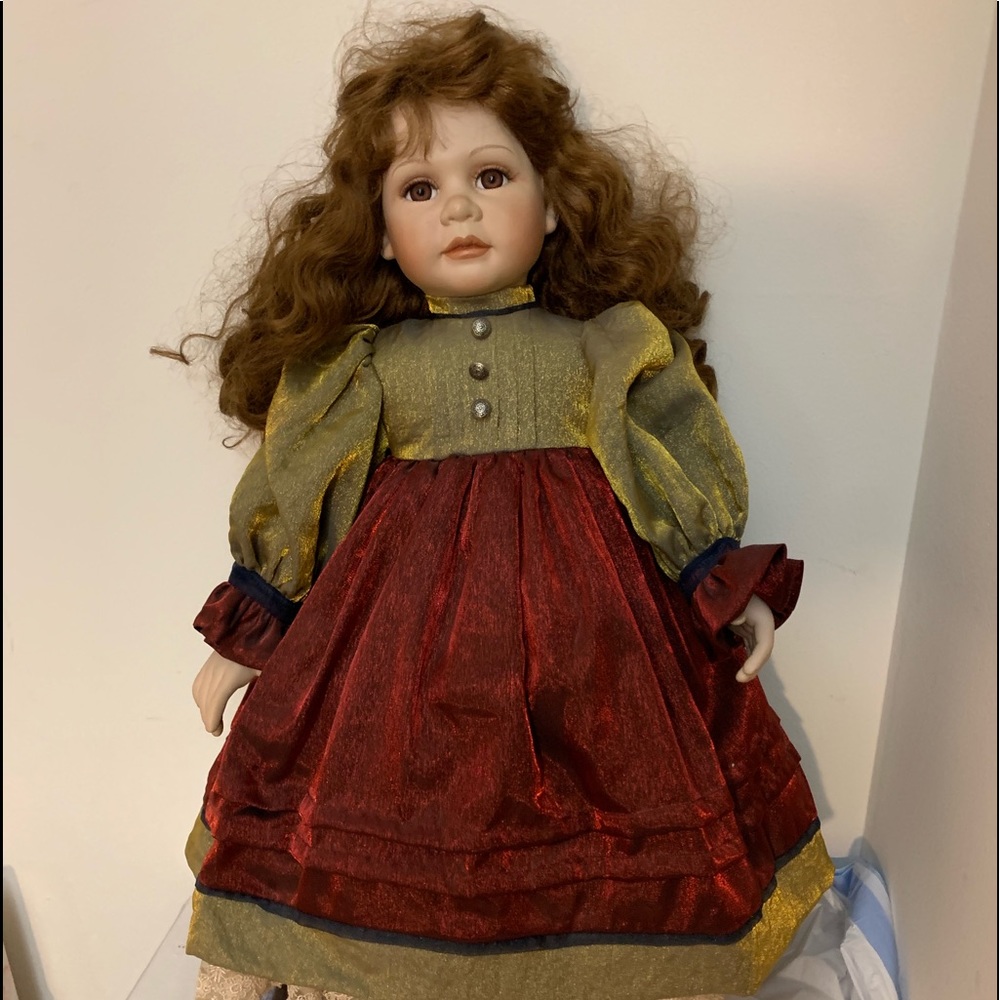 Delton fine collection Porcelain collectible. Rare